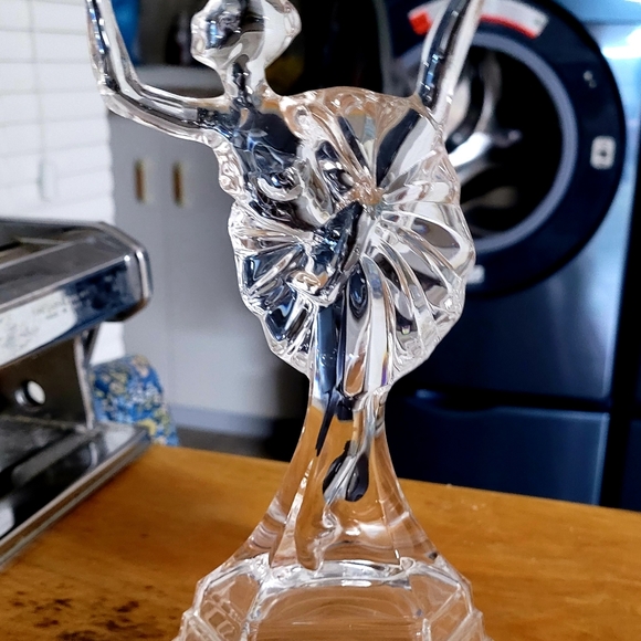 Crystal Ballerina - Picture 2 of 2